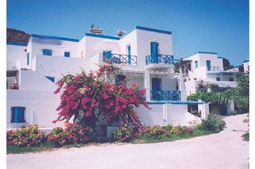 Grecia Privát Kini, Esterno